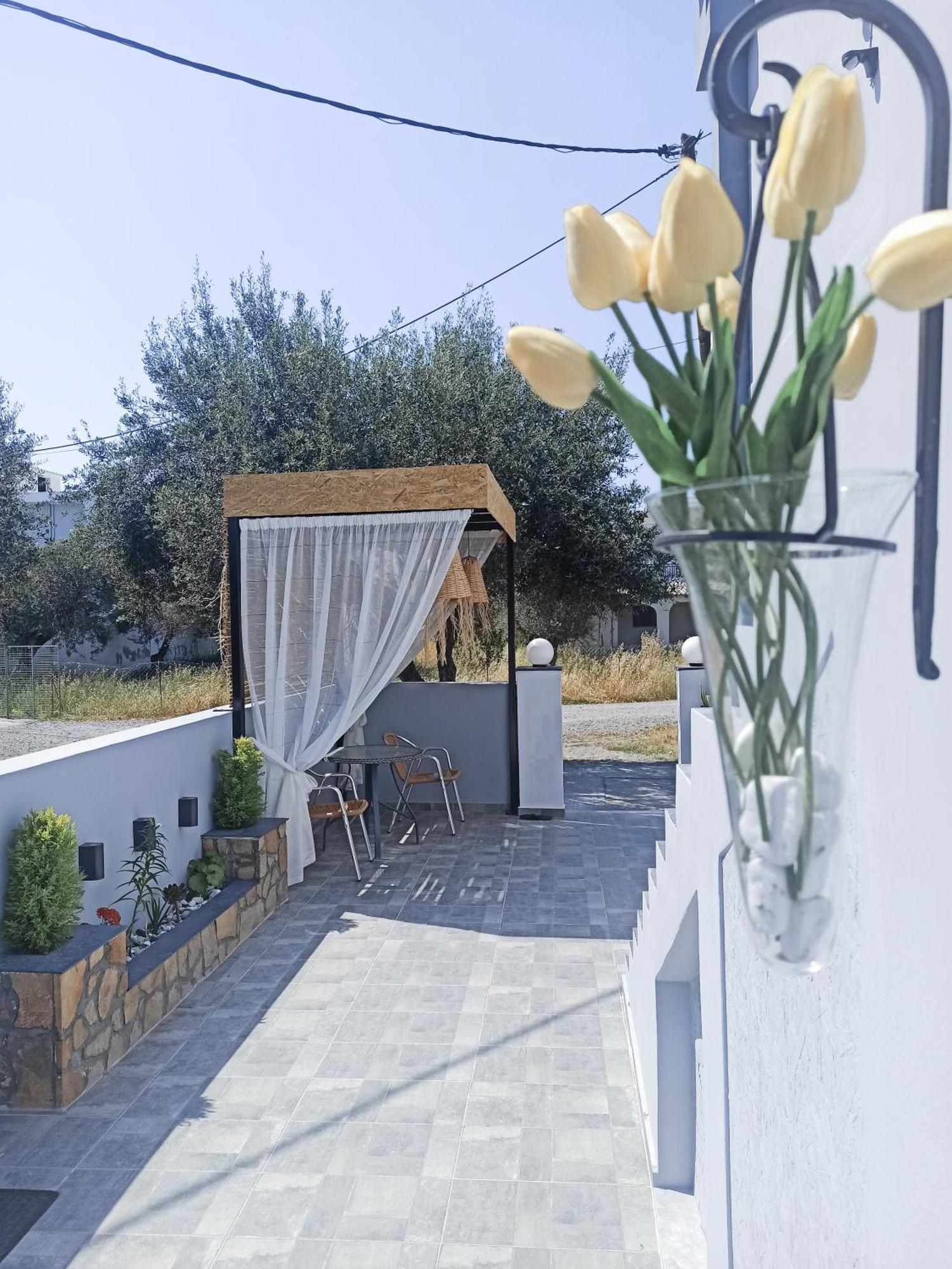 Apartment Paradise Apartment, Village