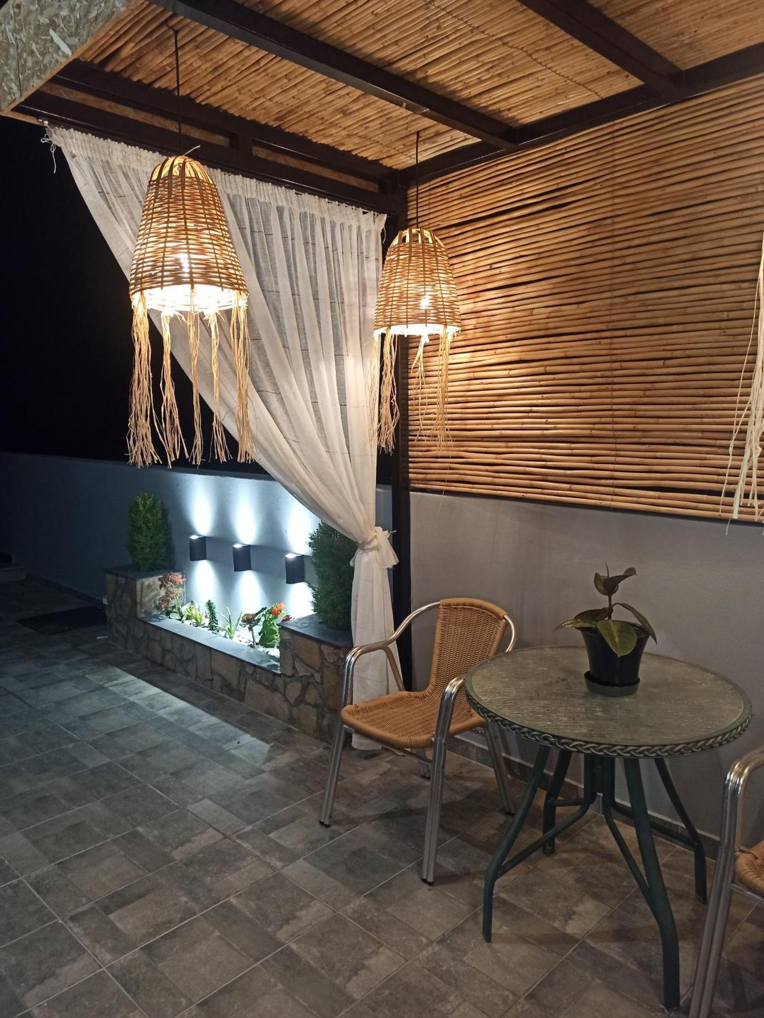 Paradise Apartment, Village * Lardos